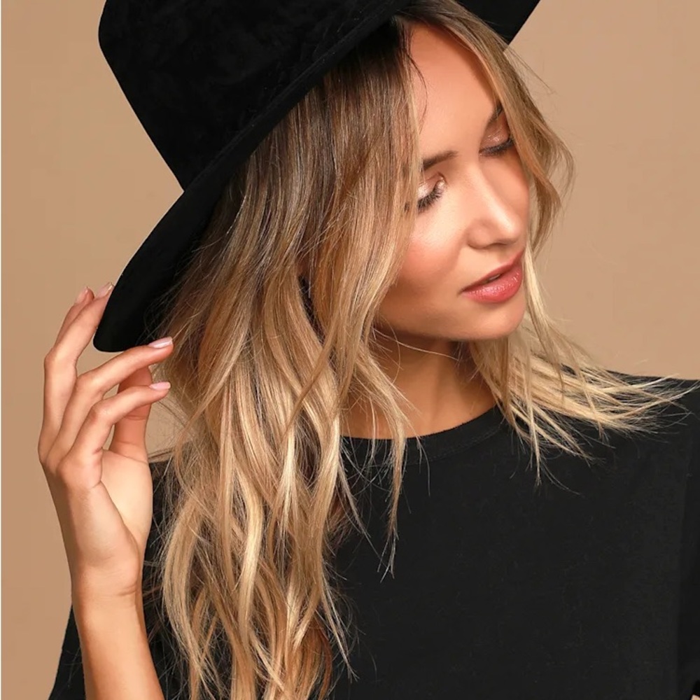 Lulu's Black Suede Fedora Hat